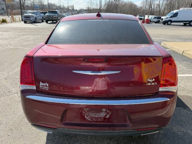 2019 Chrysler 300 in Indianapolis, IN 46222-4002 - 18113010 5