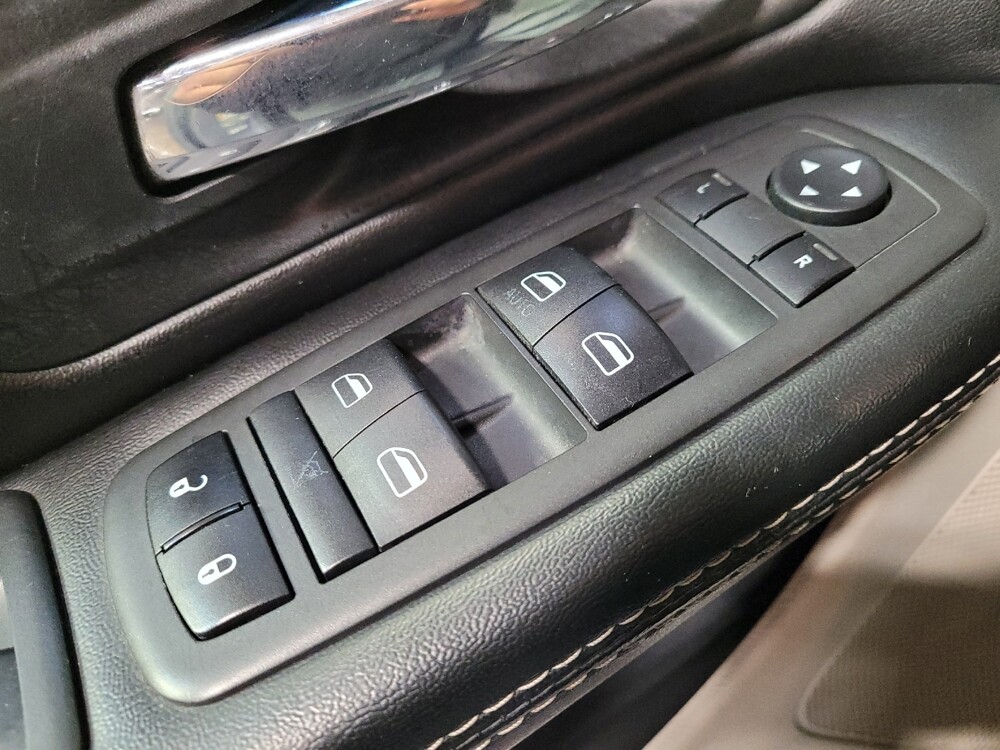 2019 Dodge Grand Caravan in Downey, CA 90241 - 18113013 27