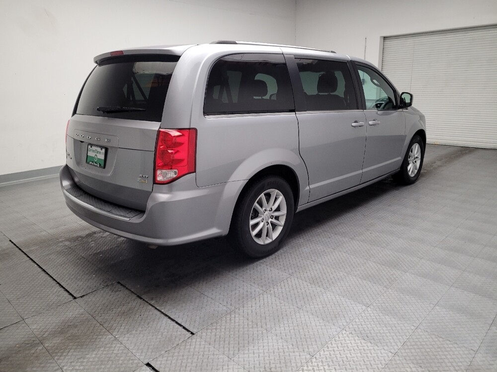 2019 Dodge Grand Caravan in Downey, CA 90241 - 18113013 9