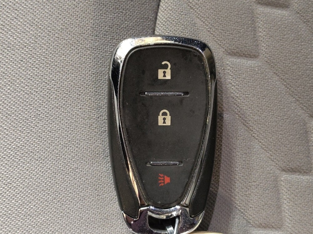 2018 Chevrolet Equinox in Fort Worth, TX 76116 - 18113029 33