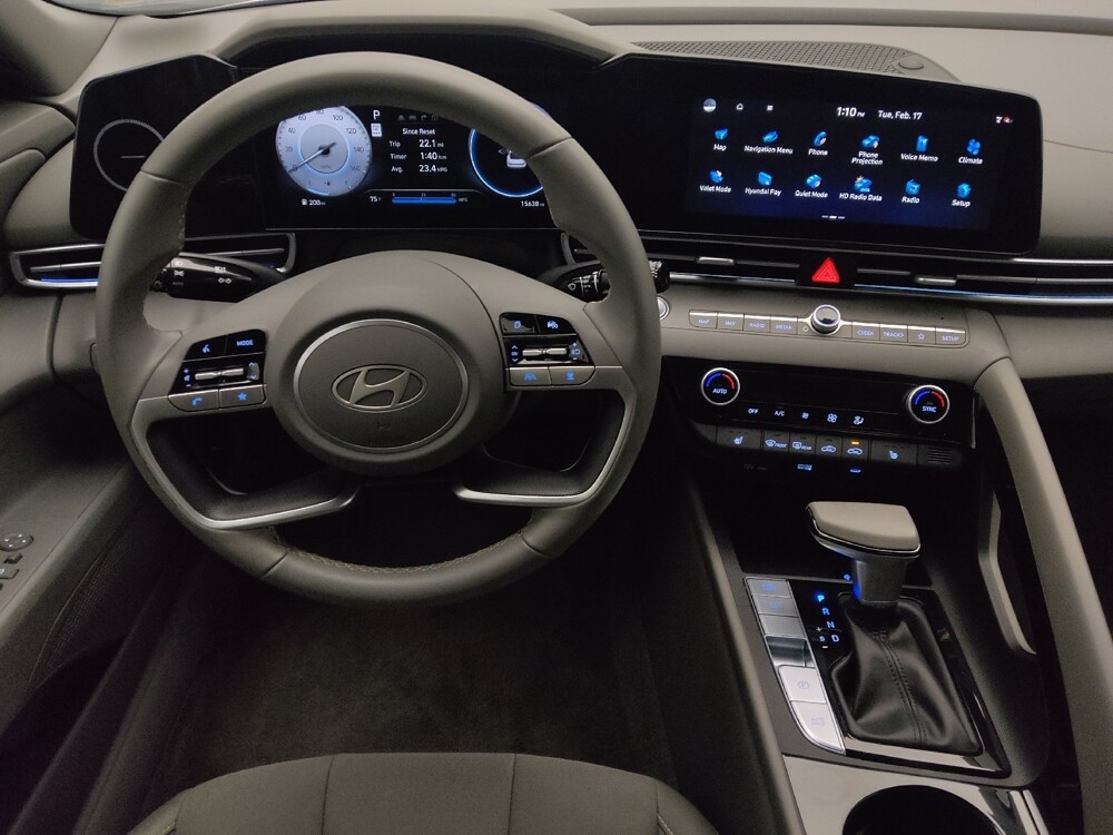 2025 Hyundai Elantra in Lauderdale Lakes, FL 33313 - 18113039 22