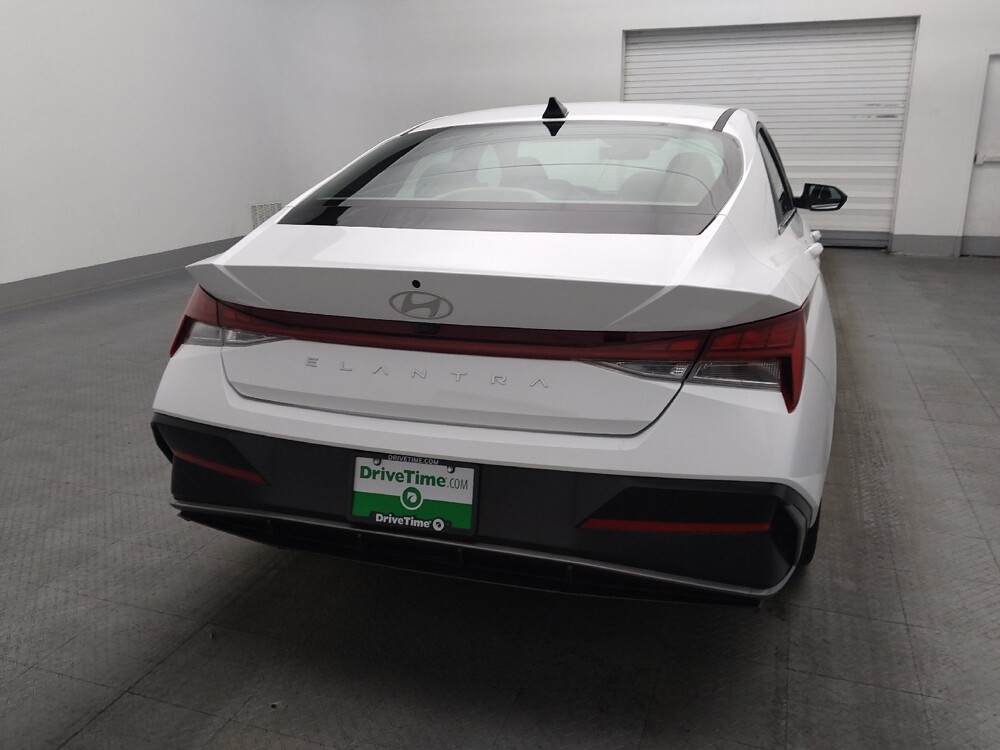 2025 Hyundai Elantra in Lauderdale Lakes, FL 33313 - 18113039 7