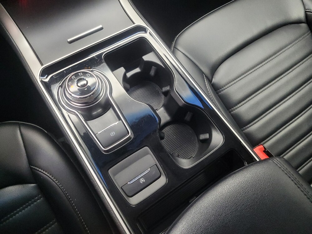 2020 Ford Edge in Highland, IN 46322 - 18113045 26