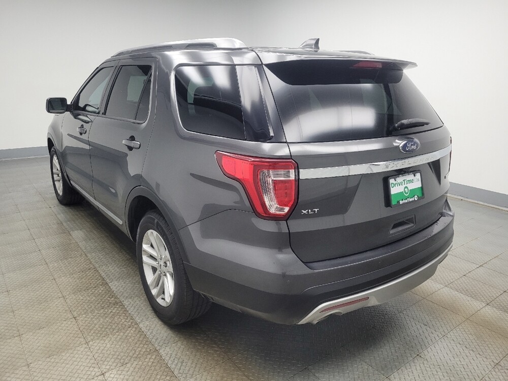 2017 Ford Explorer in Highland, IN 46322 - 18113046 5