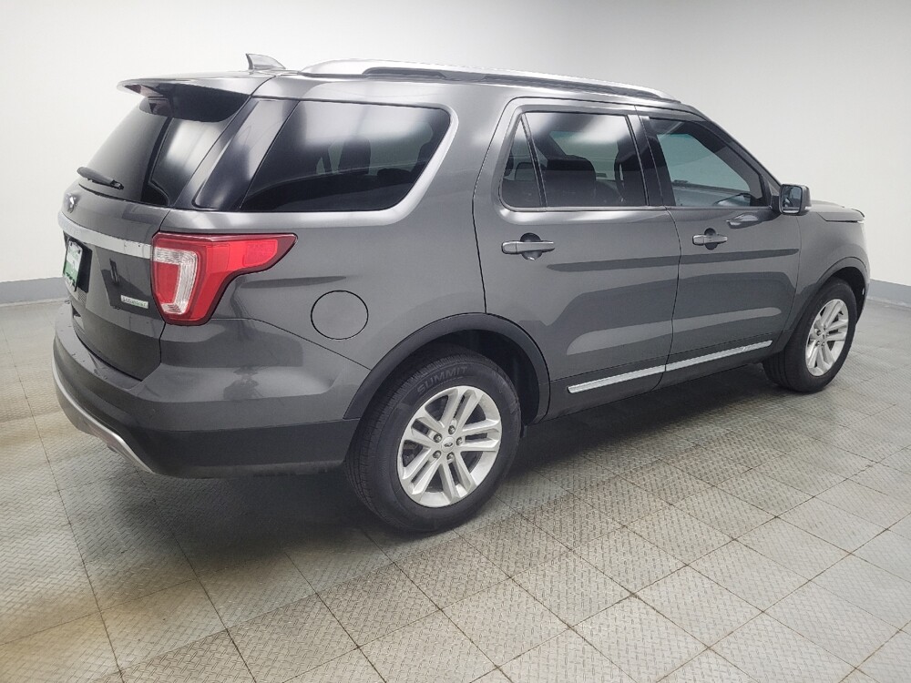 2017 Ford Explorer in Highland, IN 46322 - 18113046 10