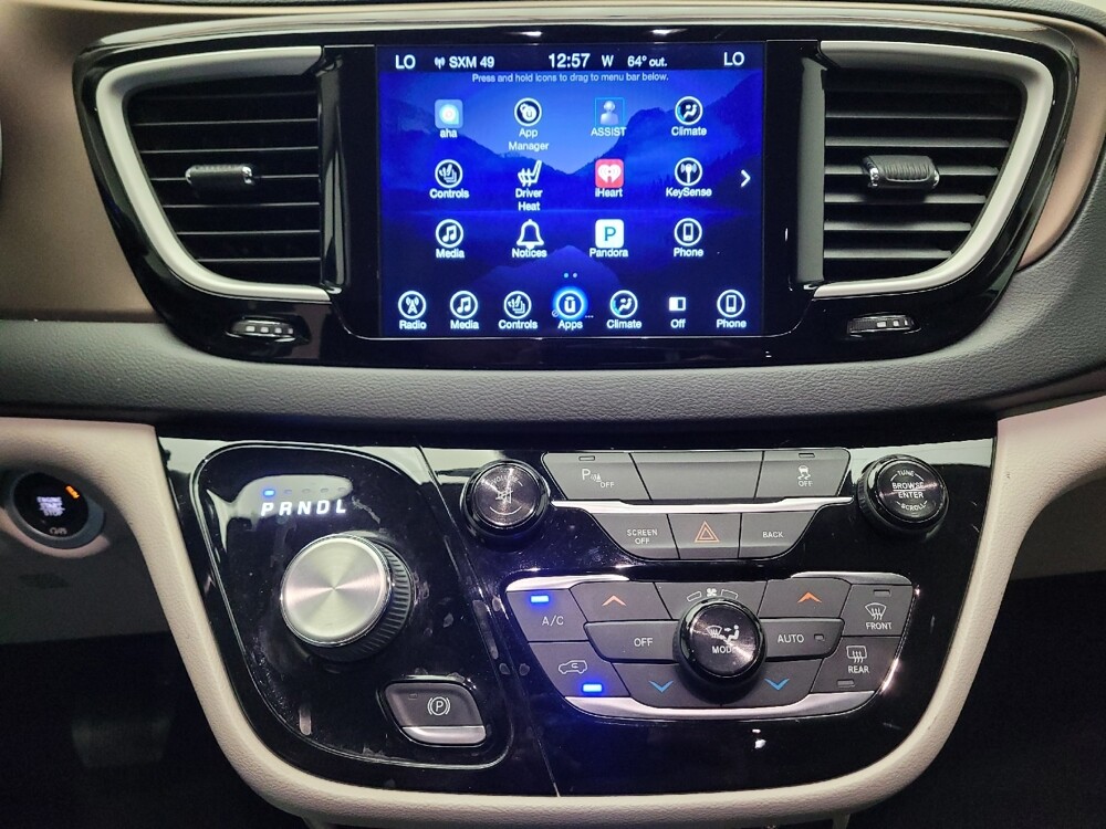 2017 Chrysler Pacifica in Downey, CA 90241 - 18113049 25