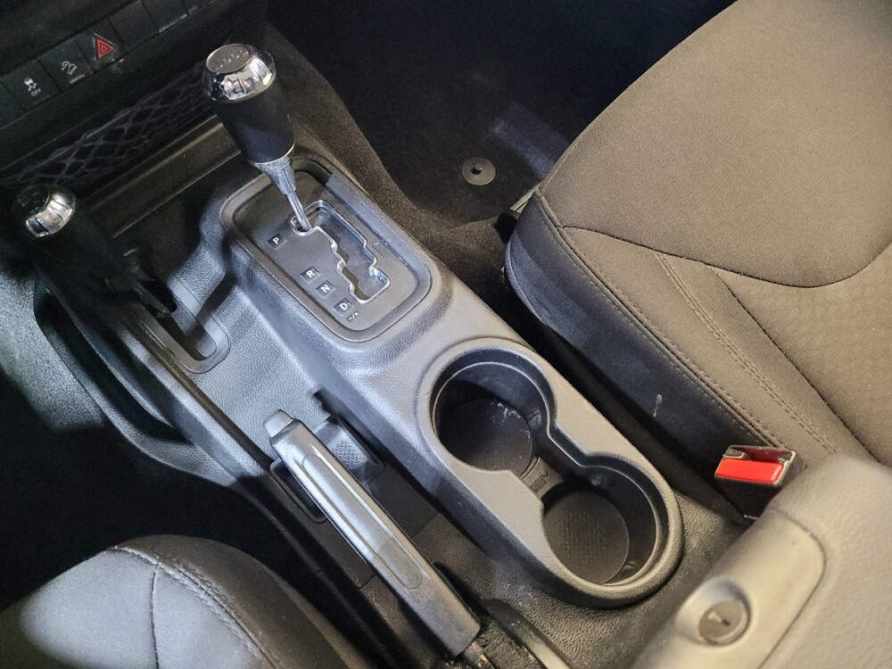 2015 Jeep Wrangler in Fairfield, OH 45014 - 18113059 26