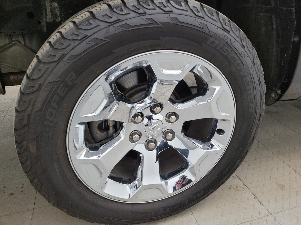 2019 RAM 1500 in Fairfield, OH 45014 - 18113060 31