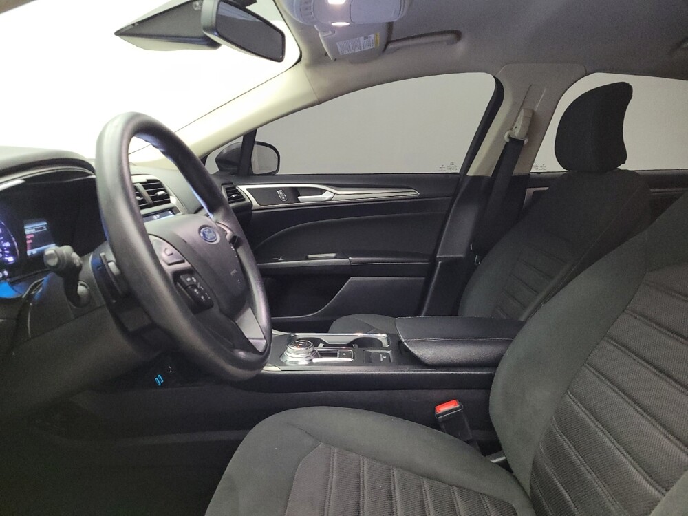 2019 Ford Fusion in Fairfield, OH 45014 - 18113062 17