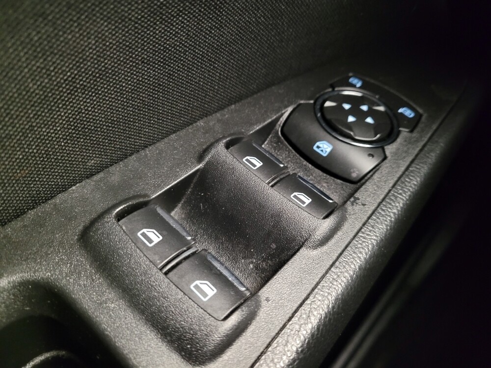 2019 Ford Fusion in Fairfield, OH 45014 - 18113062 27