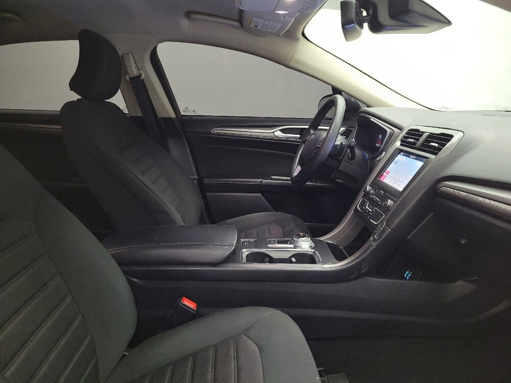 2019 Ford Fusion in Fairfield, OH 45014 - 18113062 21