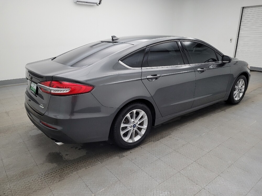 2019 Ford Fusion in Fairfield, OH 45014 - 18113062 10