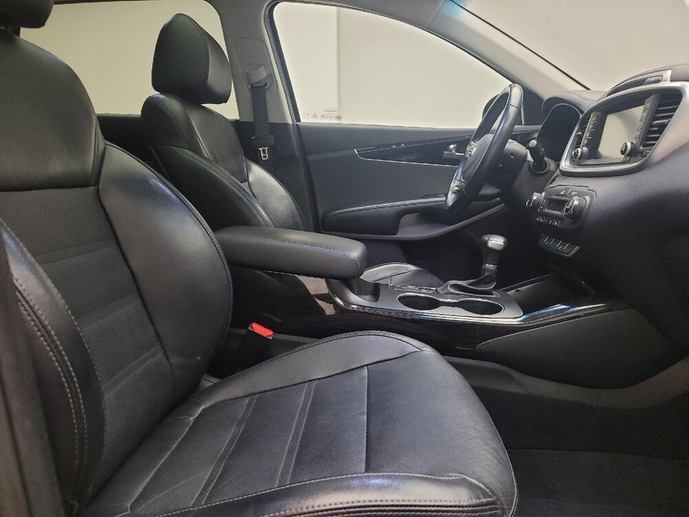 2019 Kia Sorento in Eastpointe, MI 48021 - 18113063 21