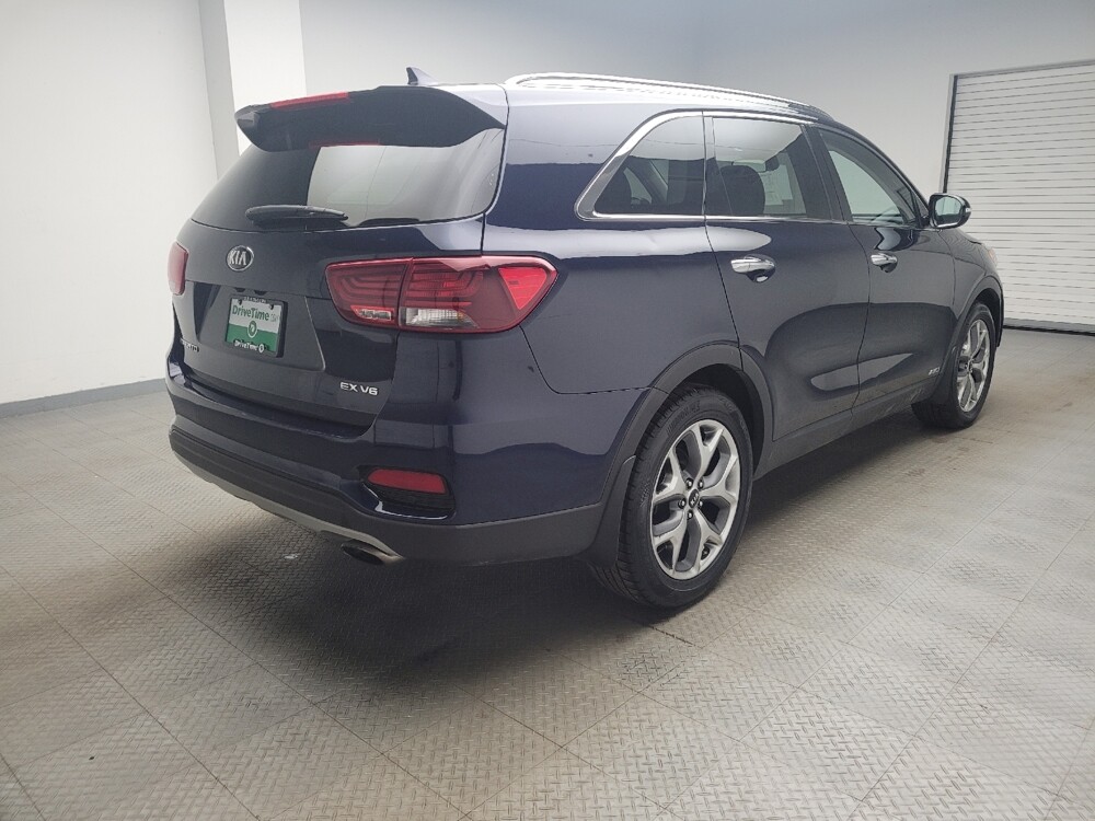 2019 Kia Sorento in Eastpointe, MI 48021 - 18113063 9