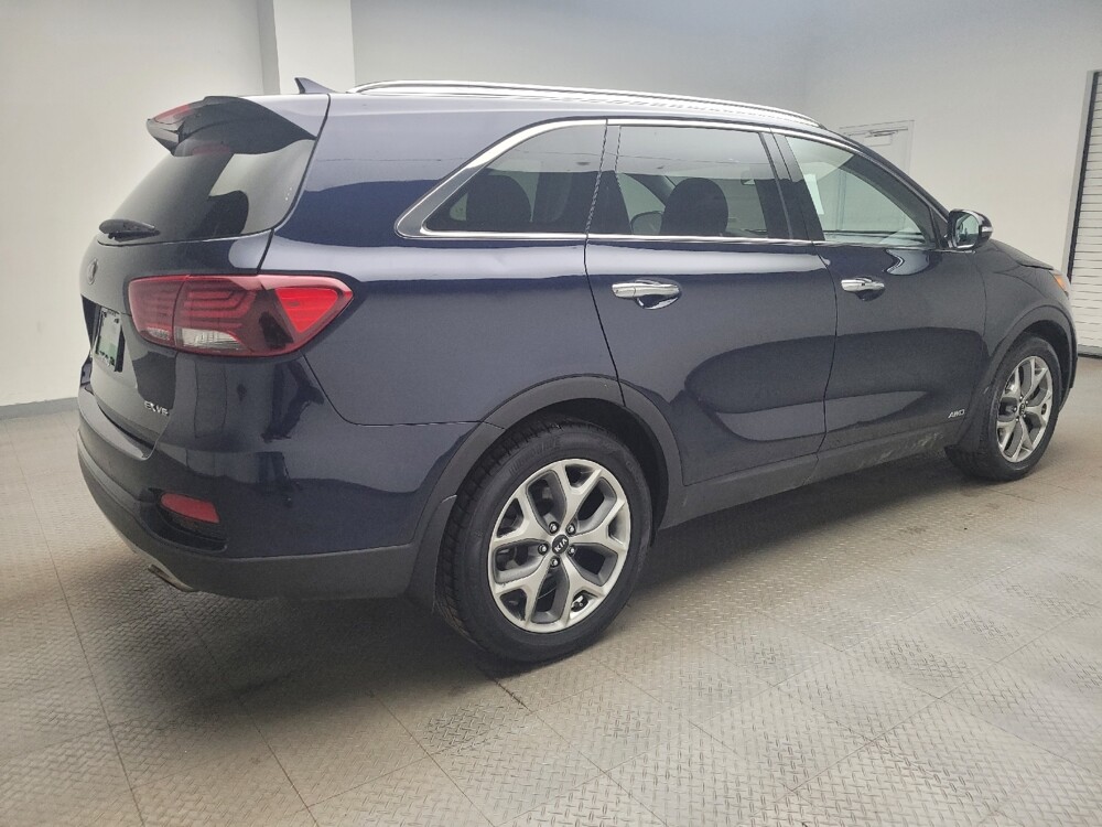 2019 Kia Sorento in Eastpointe, MI 48021 - 18113063 10