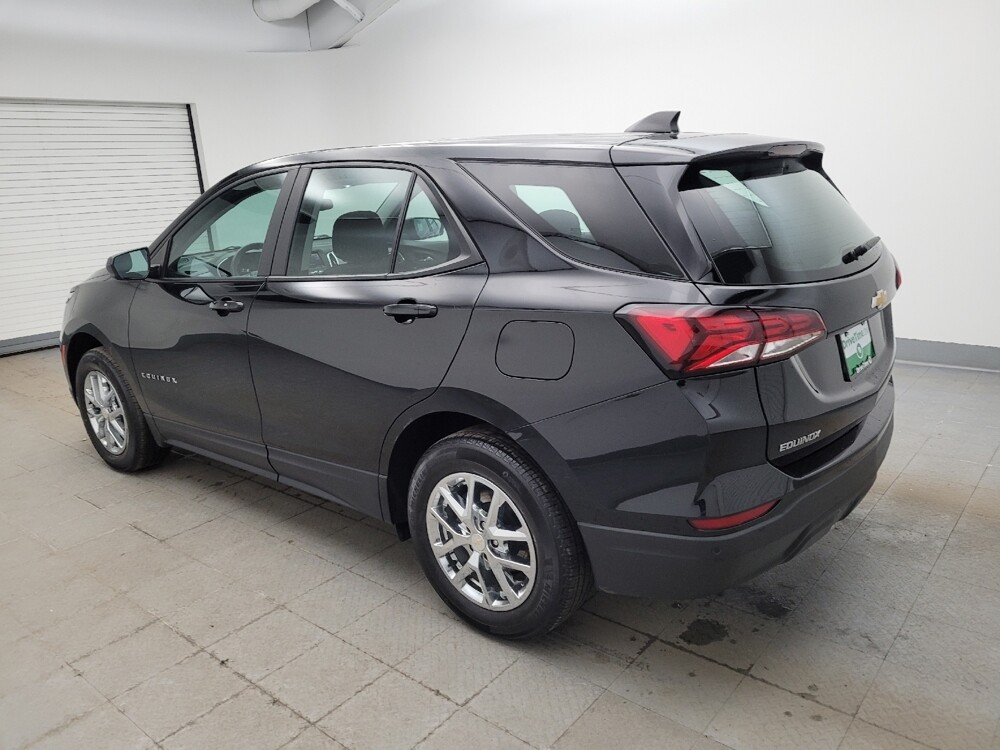 2023 Chevrolet Equinox in Columbus, OH 43228 - 18113067 3