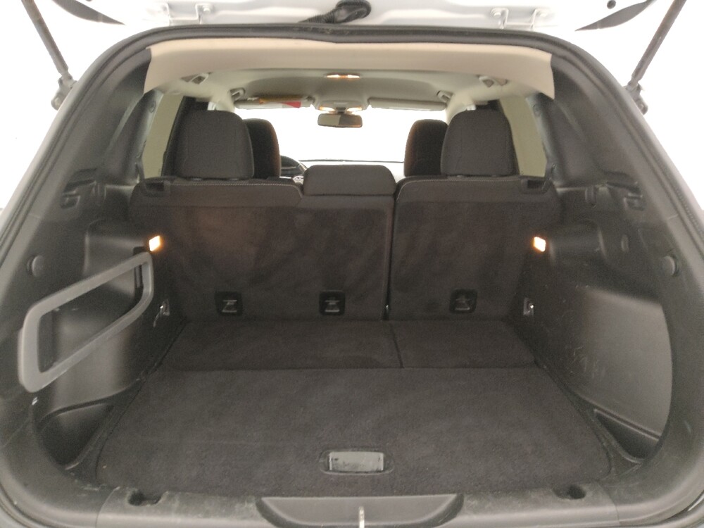 2018 Jeep Cherokee in Topeka, KS 66611 - 18113068 29