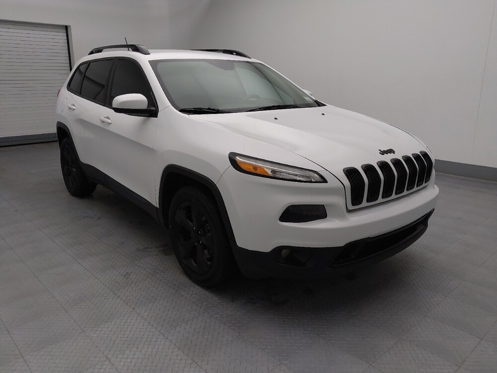 2018 Jeep Cherokee in Topeka, KS 66611 - 18113068 13