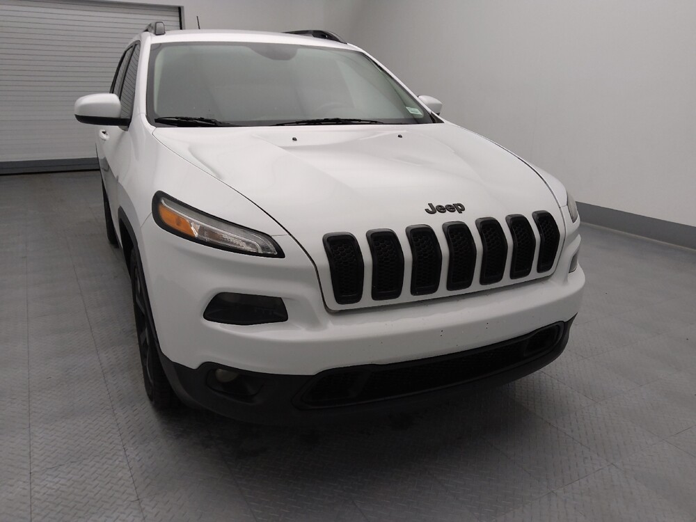 2018 Jeep Cherokee in Topeka, KS 66611 - 18113068 14