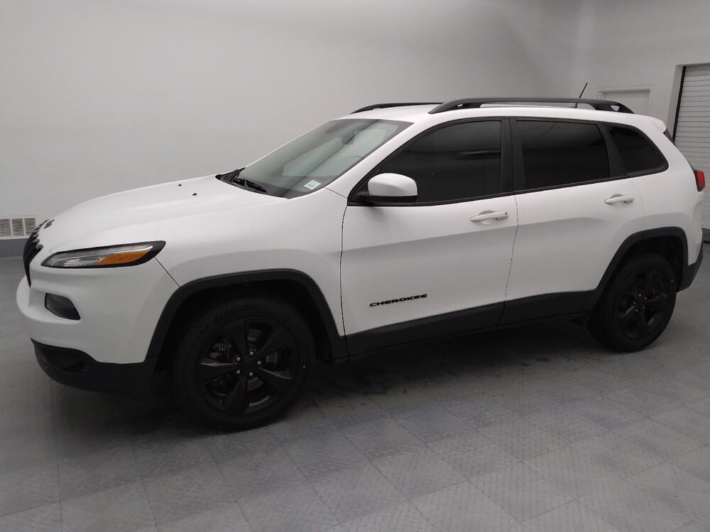 2018 Jeep Cherokee in Topeka, KS 66611 - 18113068 2
