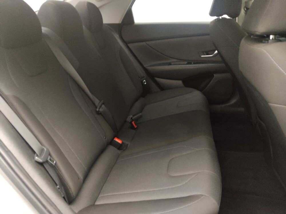 2021 Hyundai Elantra in Salem, VA 24153 - 18113072 19