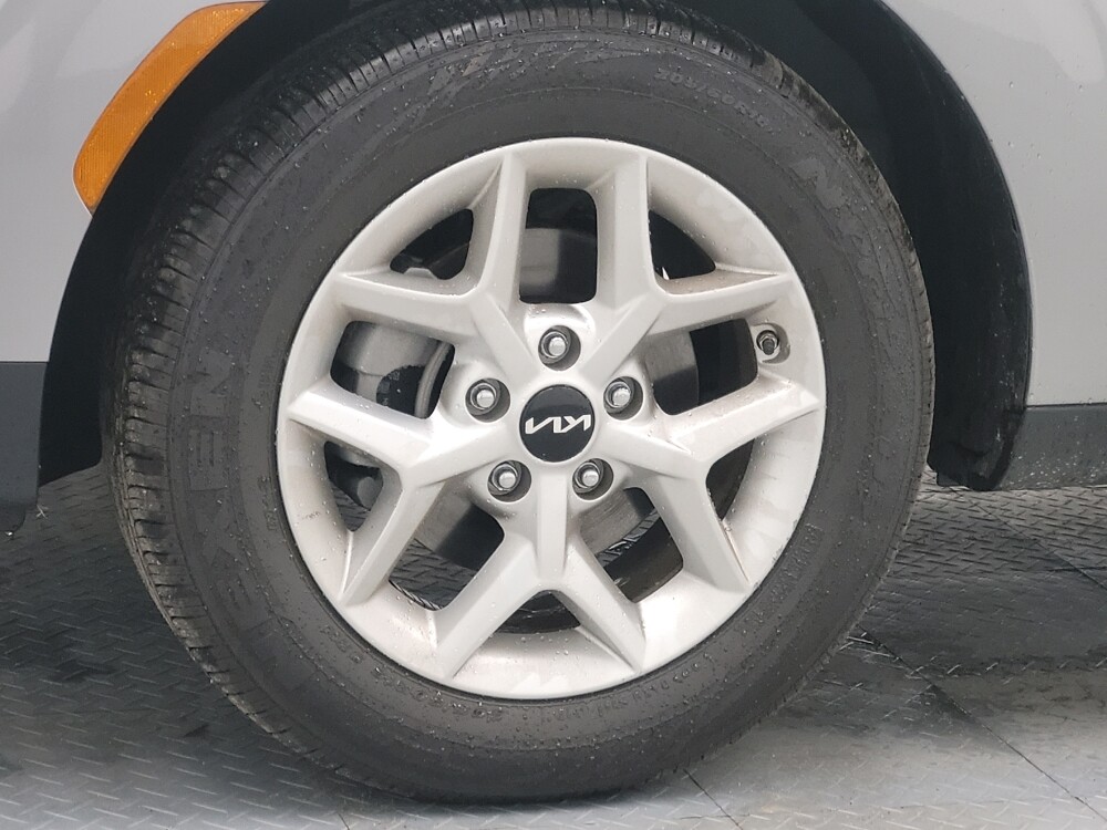 2025 Kia Soul in Memphis, TN 38115 - 18113083 31