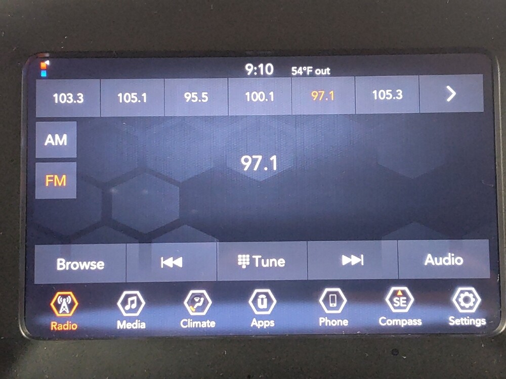 2020 Jeep Cherokee in Live Oak, TX 78233 - 18113084 25