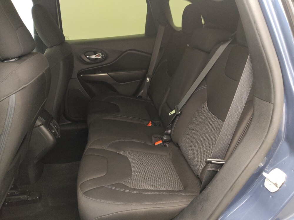 2020 Jeep Cherokee in Live Oak, TX 78233 - 18113084 18