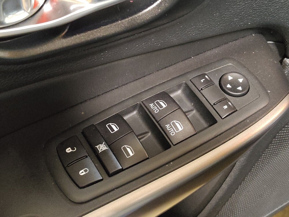 2020 Jeep Cherokee in Arlington, TX 76011 - 18113094 27