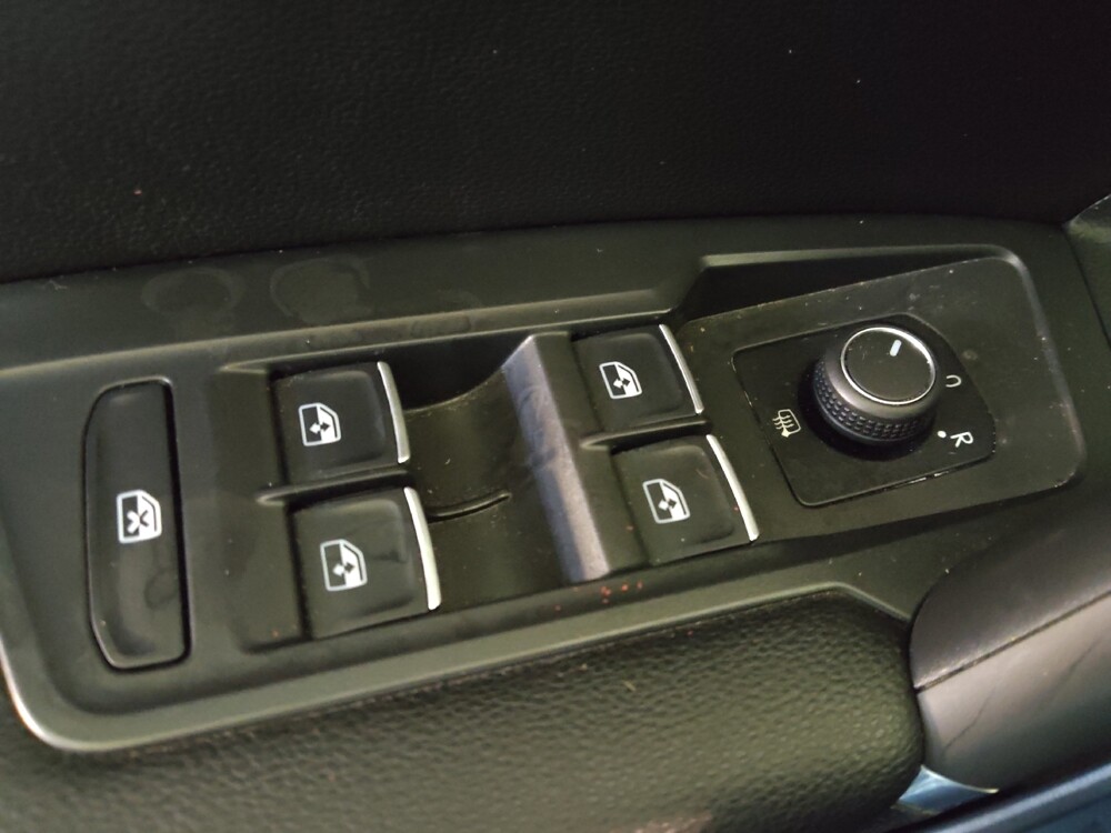 2020 Volkswagen Tiguan in Salem, VA 24153 - 18113099 27