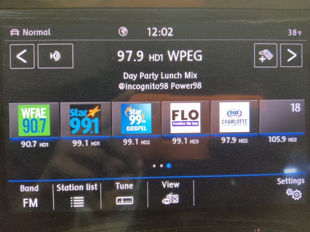 2020 Volkswagen Tiguan in Salem, VA 24153 - 18113099 25