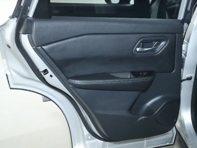 2025 Nissan Rogue in Bedford, OH 44146 - 18113106 13