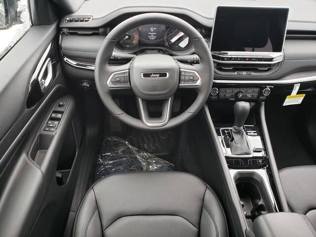 2026 Jeep Compass in Bedford, OH 44146 - 18113107 9