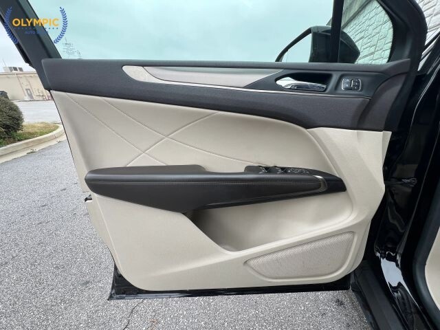 2018 Lincoln MKC in Decatur, GA 30032 - 18113116 43