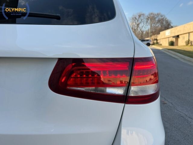 2019 Mercedes-Benz GLC 300 in Decatur, GA 30032 - 18113117 17