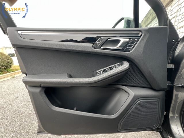 2015 Porsche Macan in Decatur, GA 30032 - 18113118 46