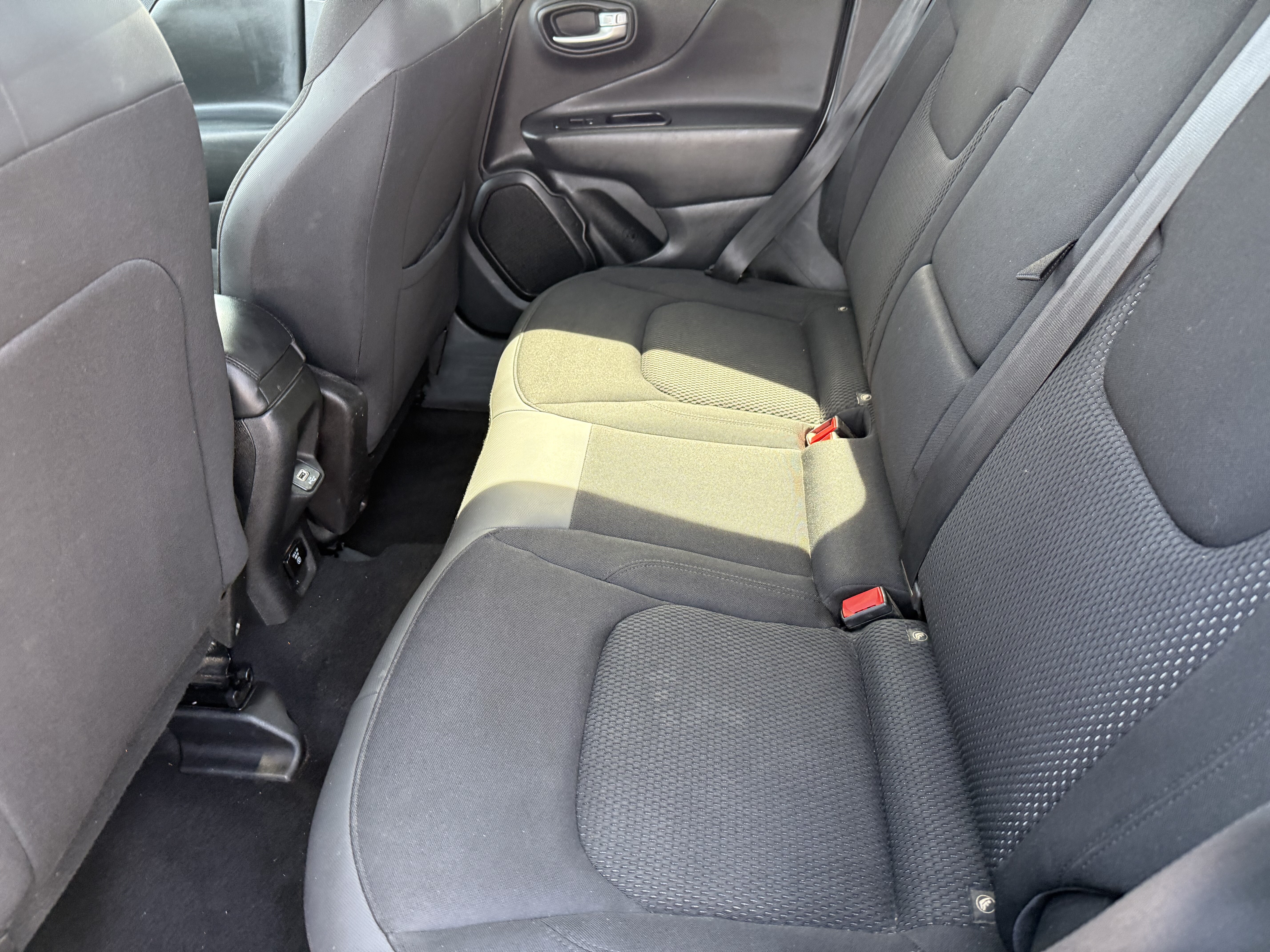 2019 Jeep Renegade in Phoenix, AZ 85022 - 18113126 8