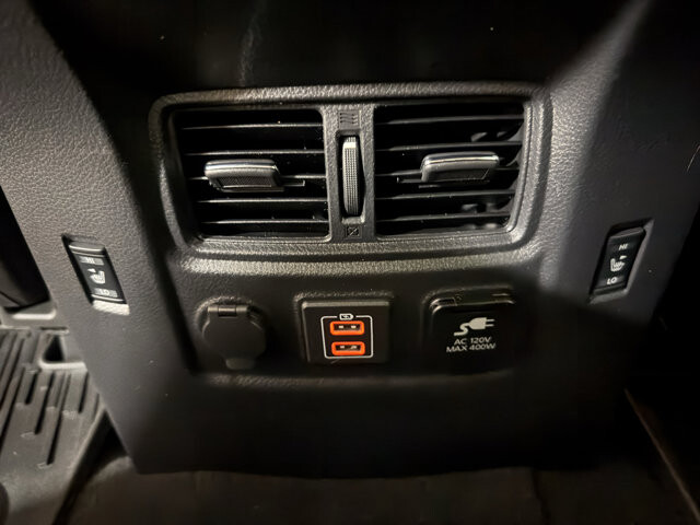 2019 Nissan Titan in Burlington, WI 53105 - 18113129 12