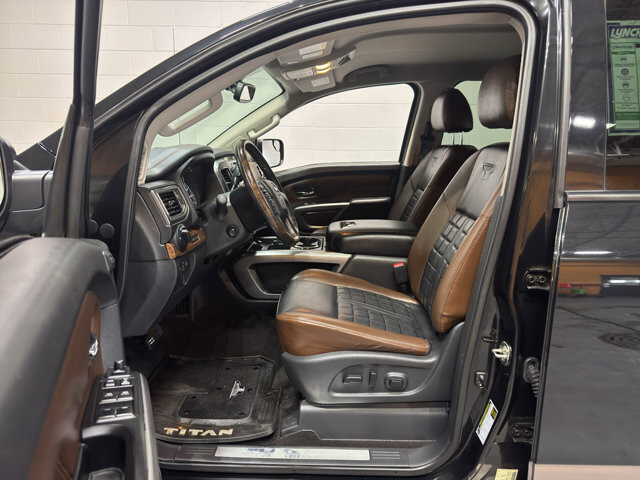 2019 Nissan Titan in Burlington, WI 53105 - 18113129 14