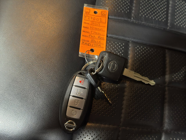 2019 Nissan Titan in Burlington, WI 53105 - 18113129 37