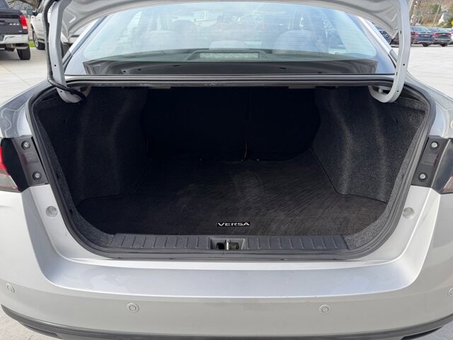 2021 Nissan Versa in Knoxville, TN 37920 - 18113131 9