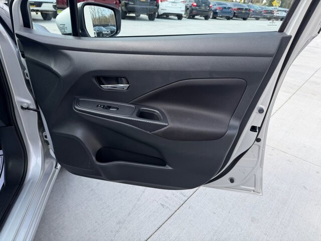 2021 Nissan Versa in Knoxville, TN 37920 - 18113131 11