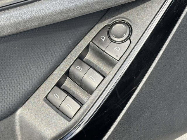 2025 Chevrolet Equinox in Winchester, VA 22602 - 18113134 22