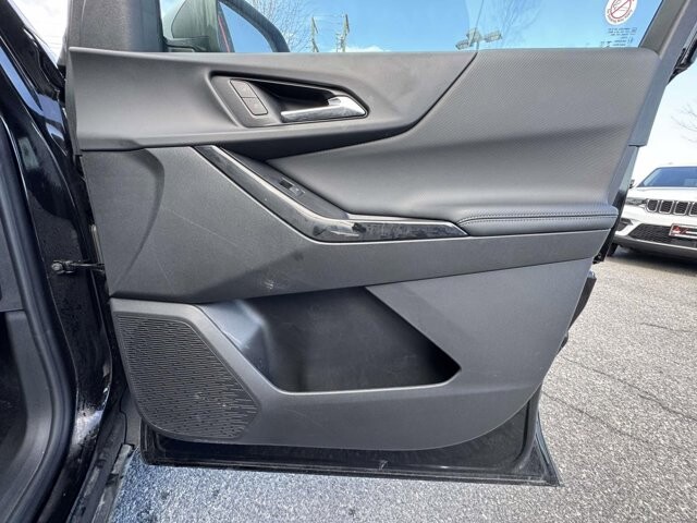 2025 Chevrolet Equinox in Winchester, VA 22602 - 18113134 8