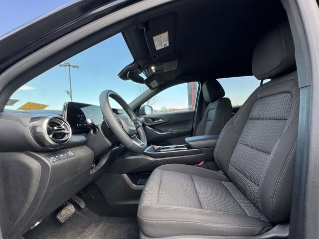 2025 Chevrolet Equinox in Winchester, VA 22602 - 18113134 14