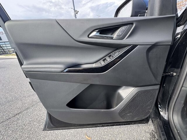 2025 Chevrolet Equinox in Winchester, VA 22602 - 18113134 16