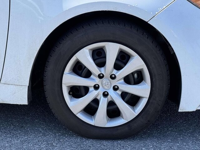 2024 Toyota Corolla in Winchester, VA 22602 - 18113135 7