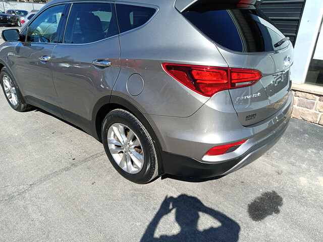 2018 Hyundai Santa Fe in DuBois, PA 15801 - 18113136 8