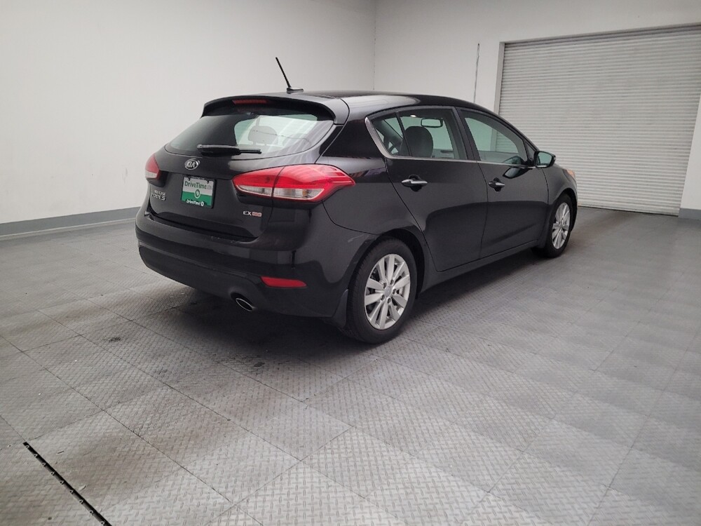 2015 Kia Forte in Riverside, CA 92504 - 18113138 9