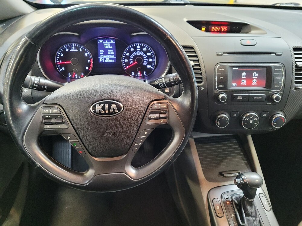 2015 Kia Forte in Riverside, CA 92504 - 18113138 22